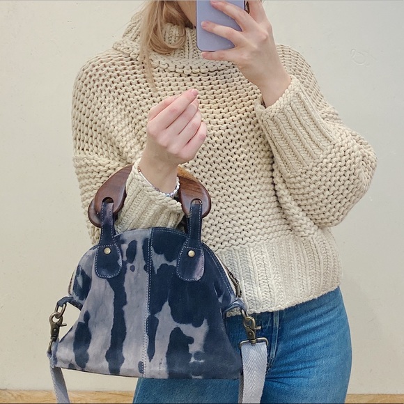 NWT Free People Tie Dye Mini Willow Bag / Blue - Picture 4 of 8